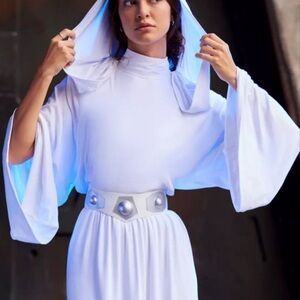 Disney Galaxy’s Edge Leia Costume